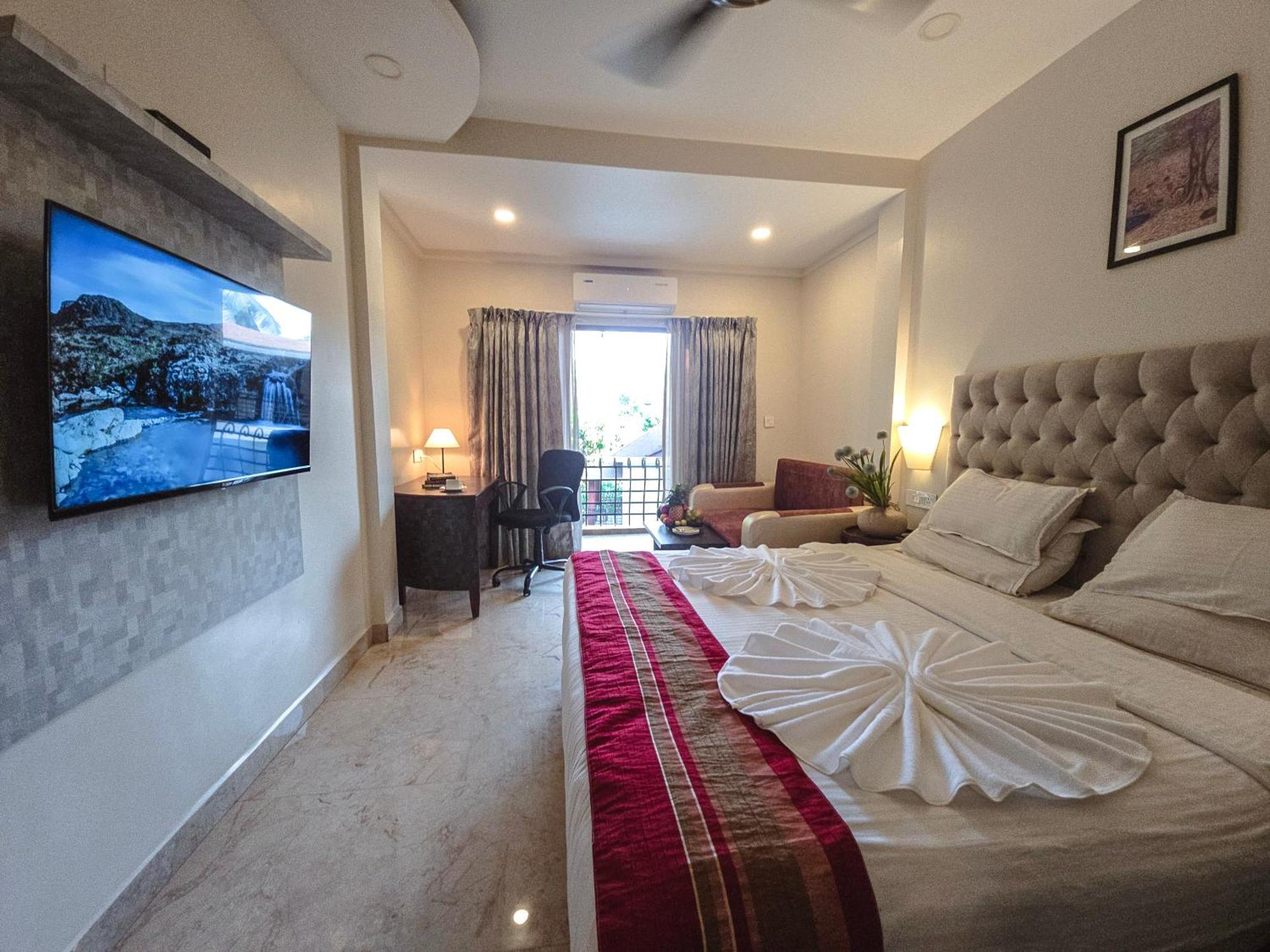 The Verda De Miranda Resort Morjim North Goa Exterior photo